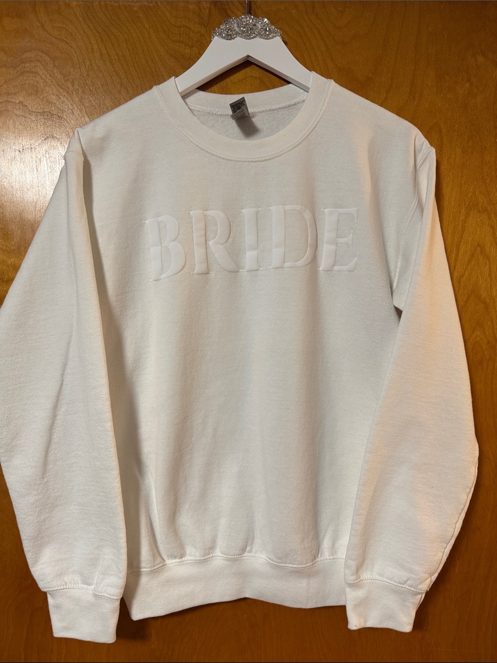 Bride Embroidered Crewneck Sweatshirt - White